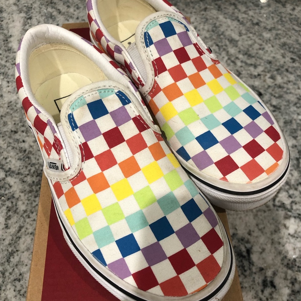 Kids rainbow checkerboard vans size 1 1/2